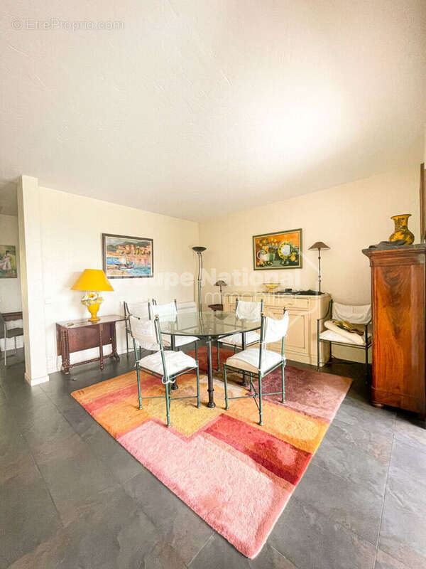 Maison à MANDELIEU-LA-NAPOULE