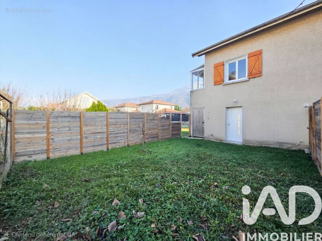 Photo 1 - Appartement à POISAT