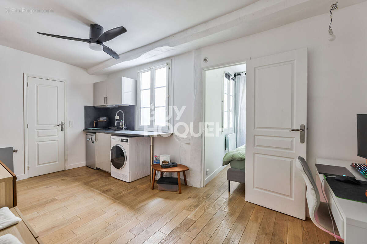 Appartement à PARIS-6E