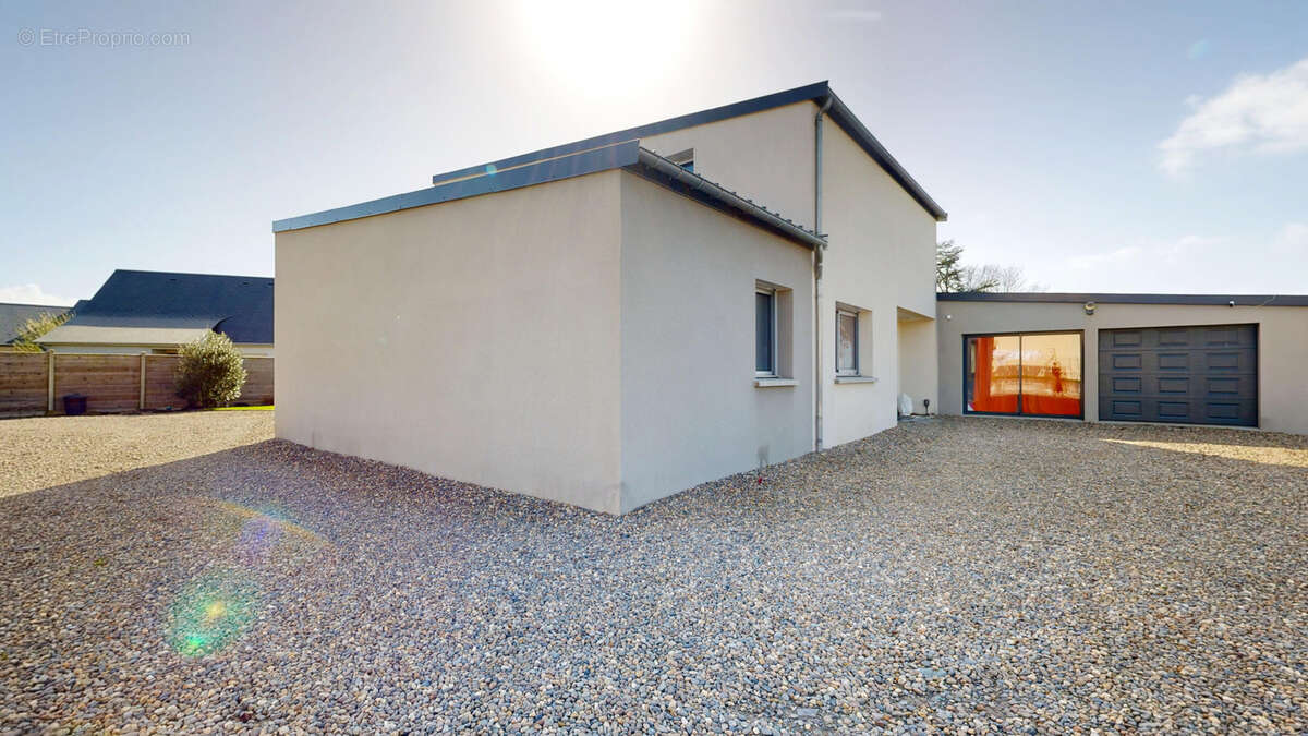 Maison à BREHAL
