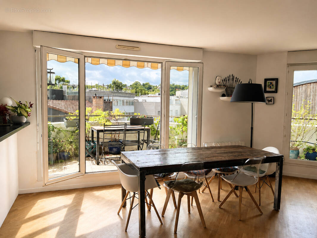 Appartement à ISSY-LES-MOULINEAUX
