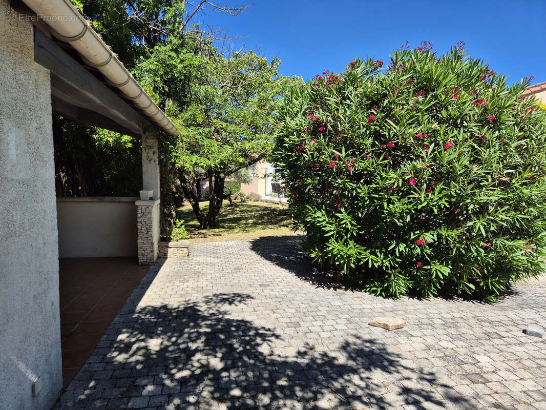Maison 145 m2 Hab. Terrain 115 m2 Piscine - photo 23