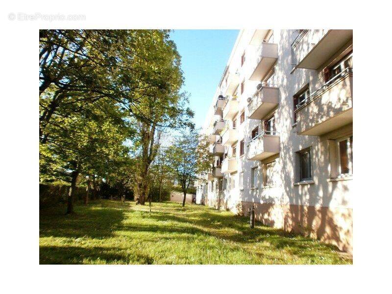 Appartement à FONTENAY-SOUS-BOIS