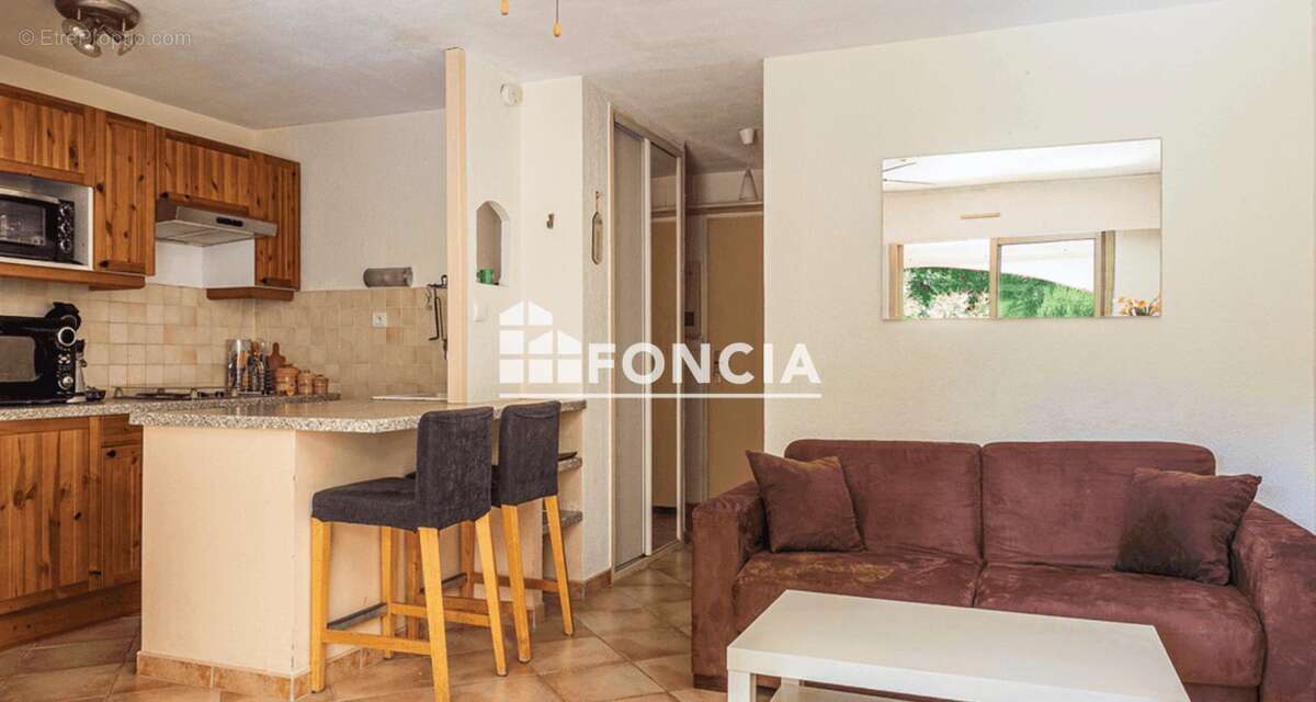 Appartement à SIX-FOURS-LES-PLAGES