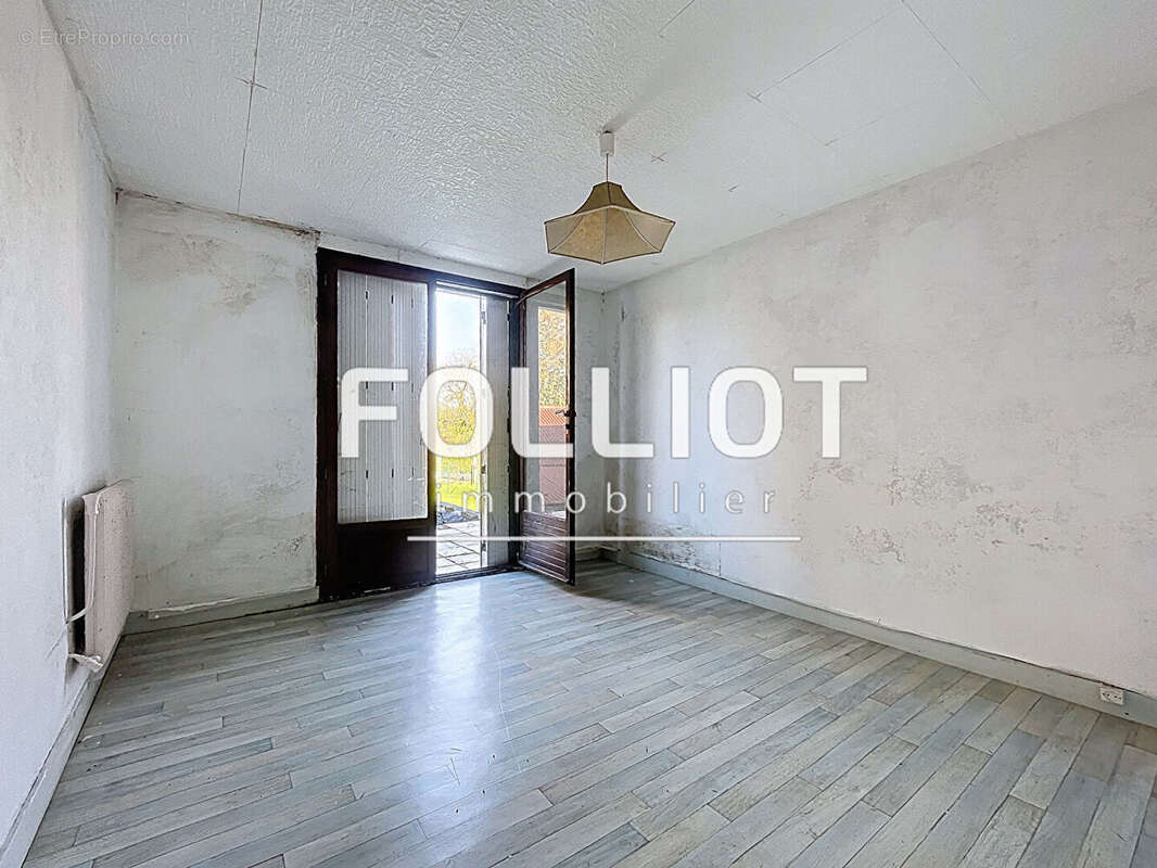 Maison à SAINT-SAUVEUR-LA-POMMERAYE