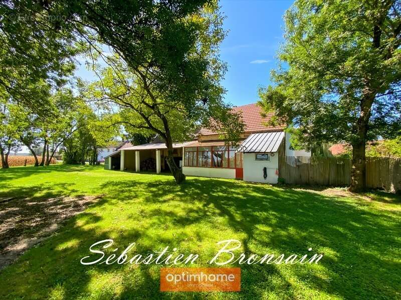 Maison à BOUSSELANGE