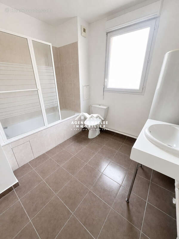 Appartement à CORBEIL-ESSONNES
