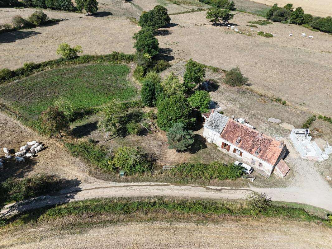 Maison à CHASSIGNOLLES