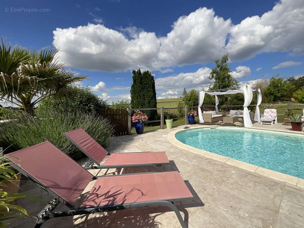 Maison à FESTALEMPS