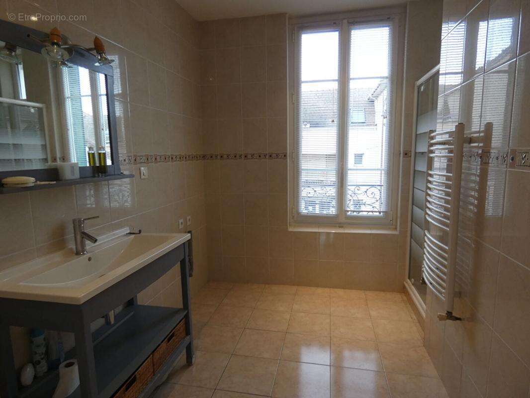 Maison à MANTES-LA-JOLIE