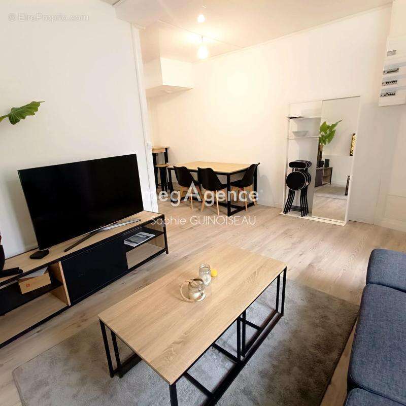 CHOLET Hyper-centre, maison 4 chambres, jardinet - photo 2
