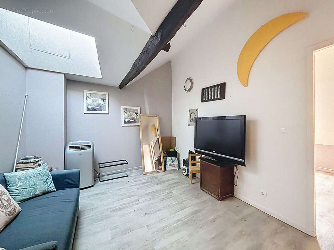 Maison à NEAUPHLE-LE-CHATEAU