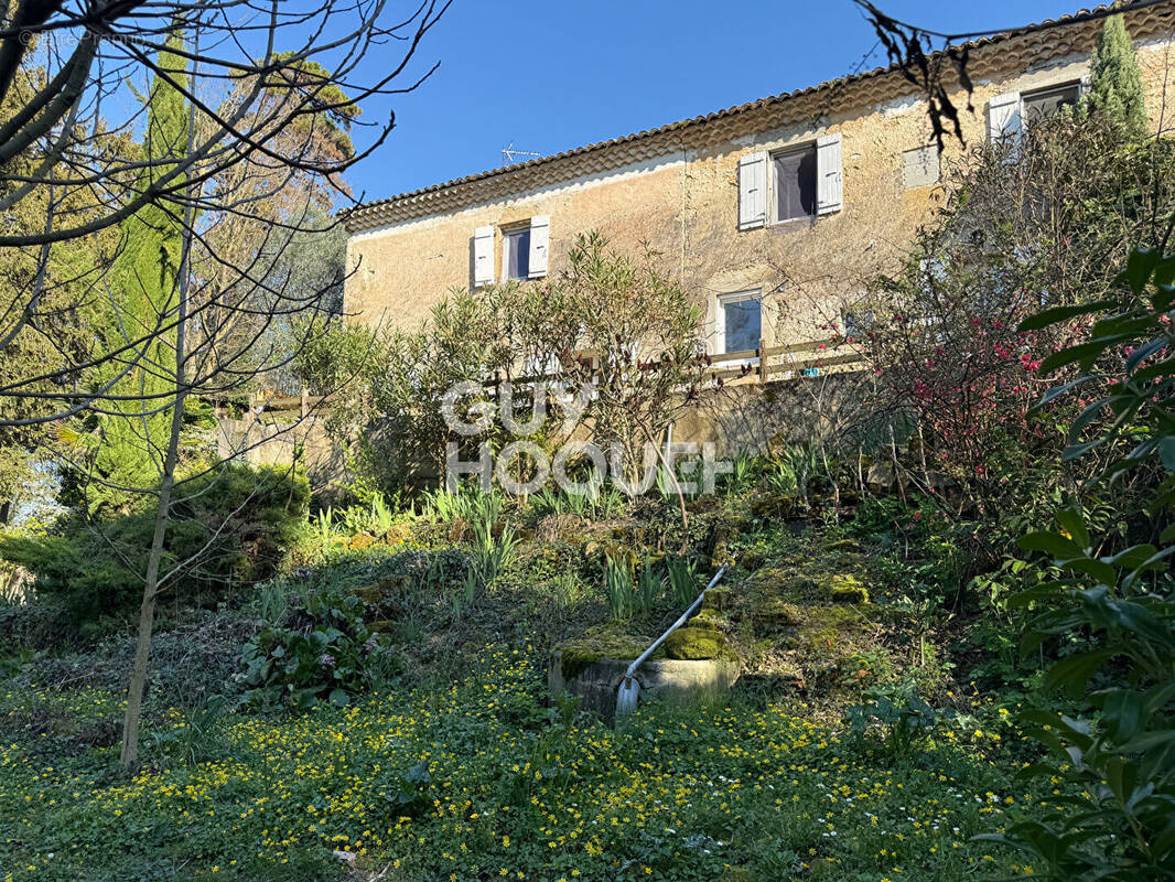 Maison à AMBONIL