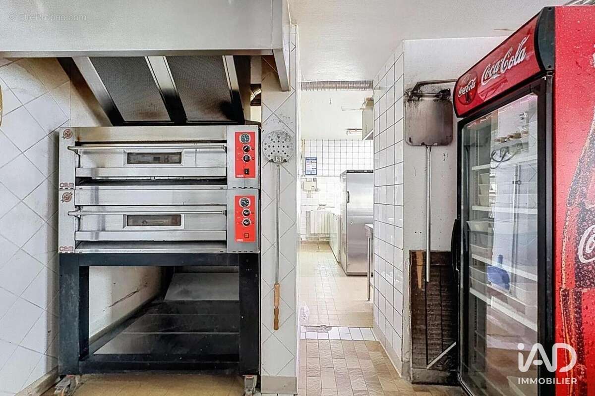 Photo 3 - Commerce à MAGENTA