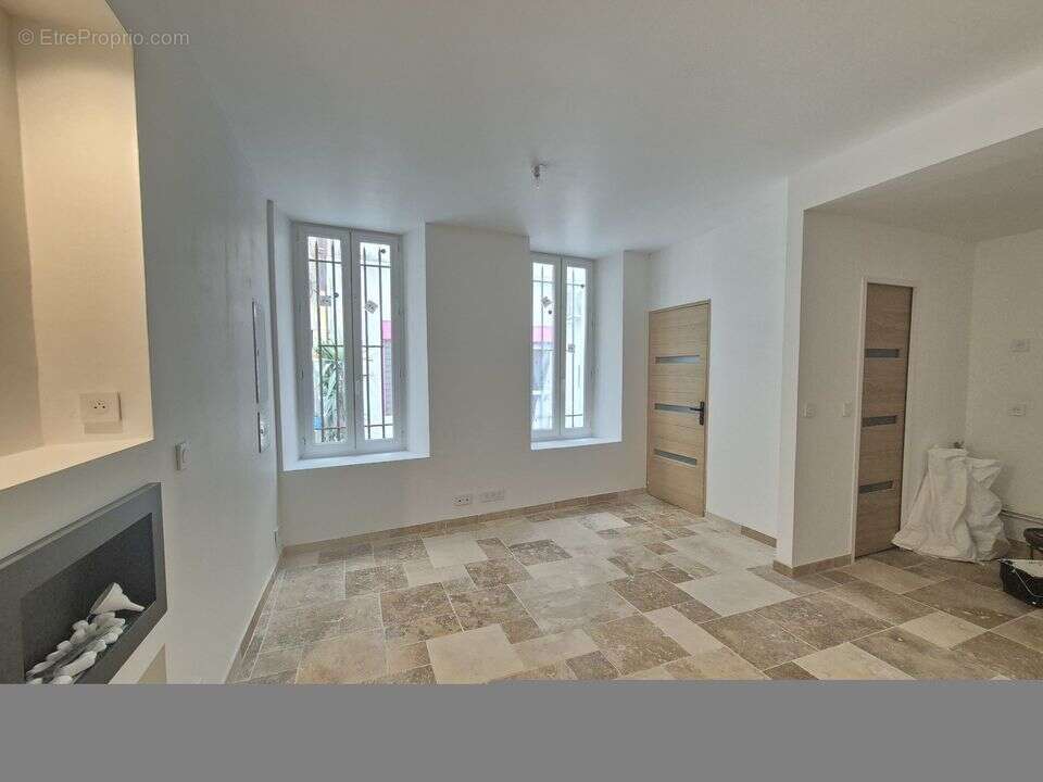 Bel appartement t2 centre port-vieux - photo 2