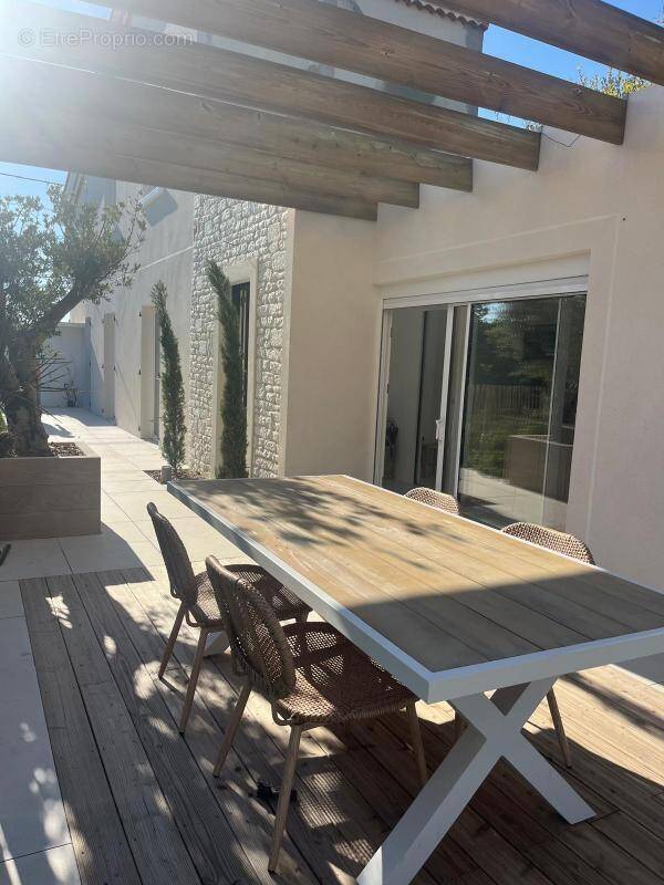 Maison à SAINT-GEORGES-DE-DIDONNE