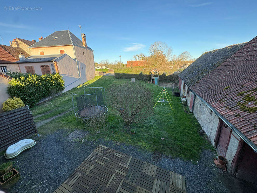 Maison à BRESNAY