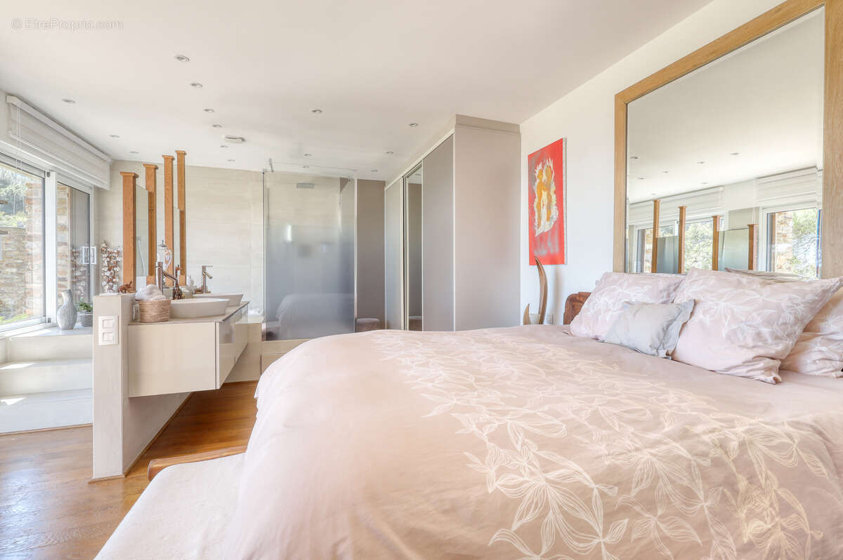 Maison à BORMES-LES-MIMOSAS