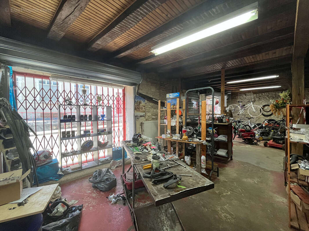 Maison à LES AIX-D'ANGILLON