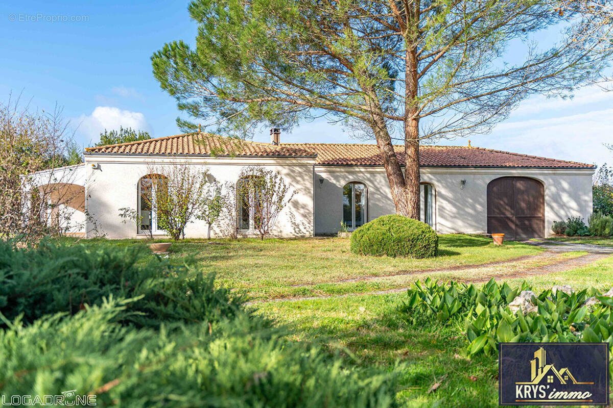 Maison à ALLEZ-ET-CAZENEUVE