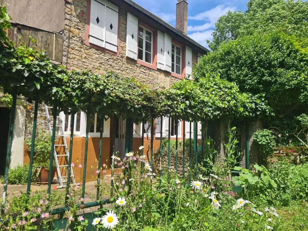 Maison à ROUGEMONT