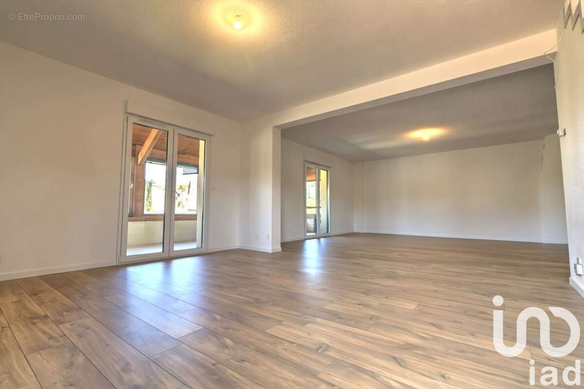 Photo 2 - Appartement à NEUVES-MAISONS