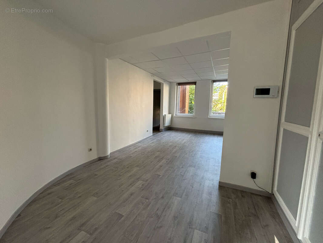 Appartement 2 pièces 36 m² à vendre à Lille (59800) - photo 3