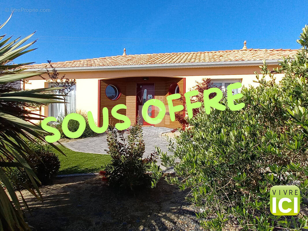 Maison à FROSSAY