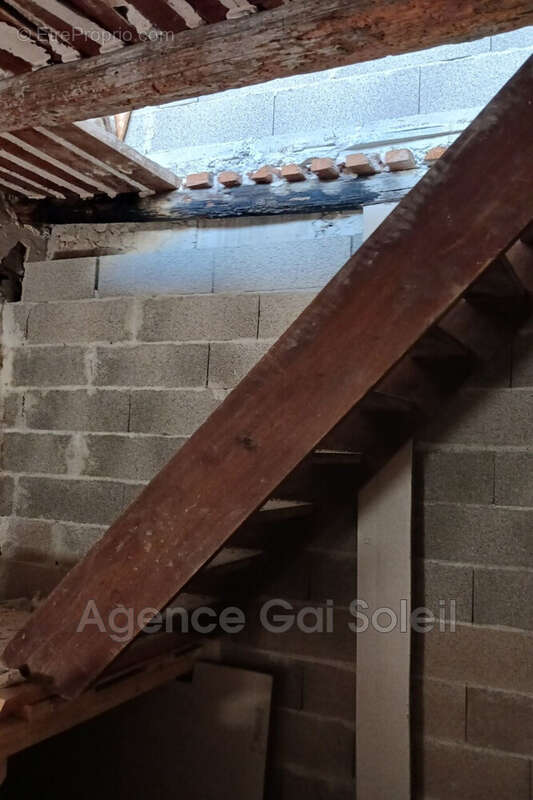 Maison à NISSAN-LEZ-ENSERUNE