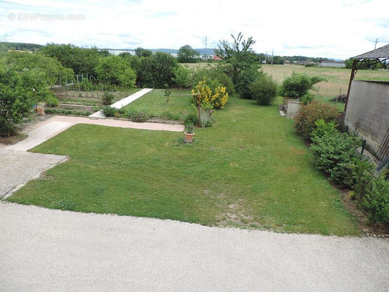 Dpt Ain (01), à vendre BOURG EN BRESSE, quartier Grand Challes, maison de 148 m² sur 2 niveaux (possibilité 2 logements indépend - photo 2