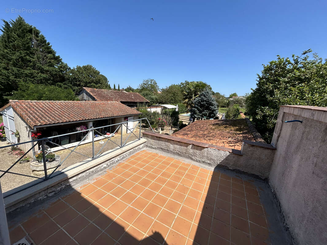 Maison à TAPONNAT-FLEURIGNAC