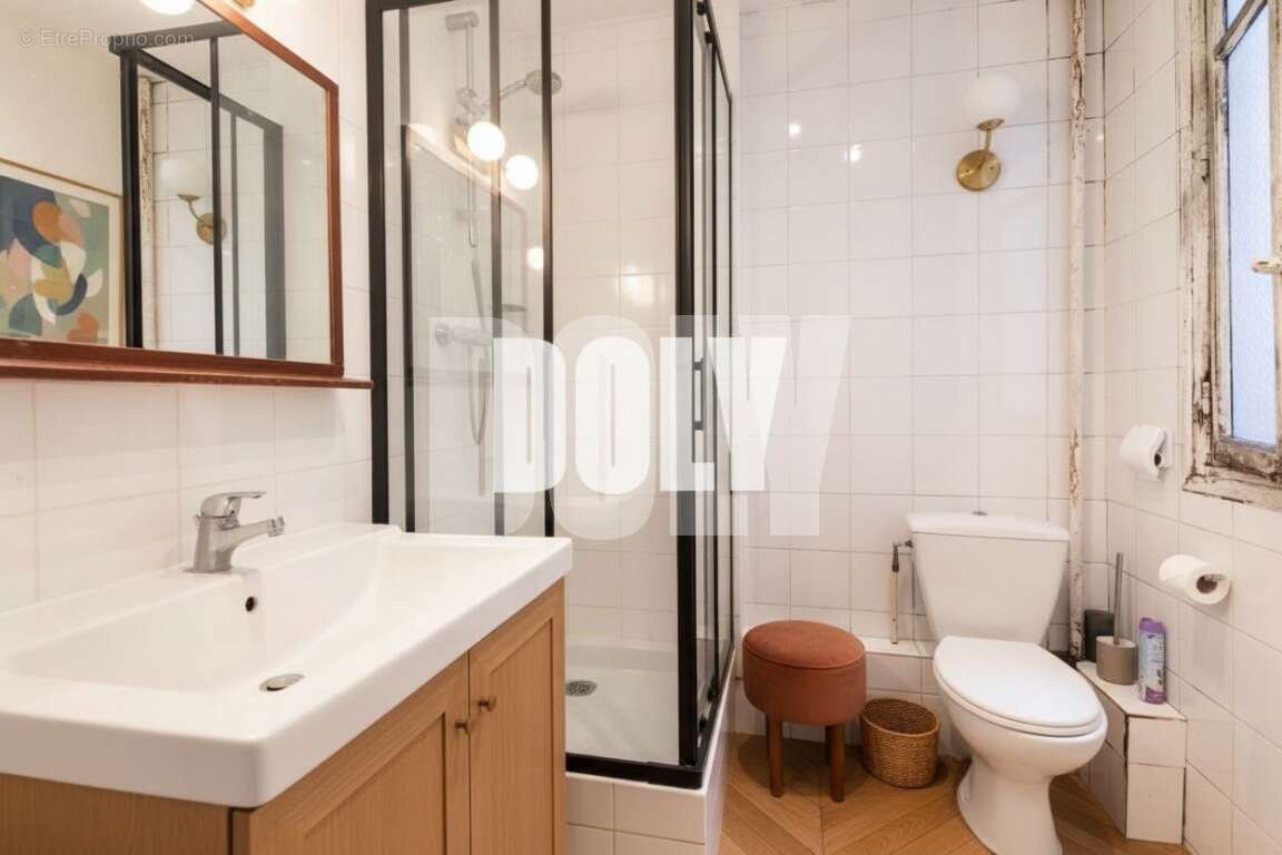 Appartement à PARIS-17E