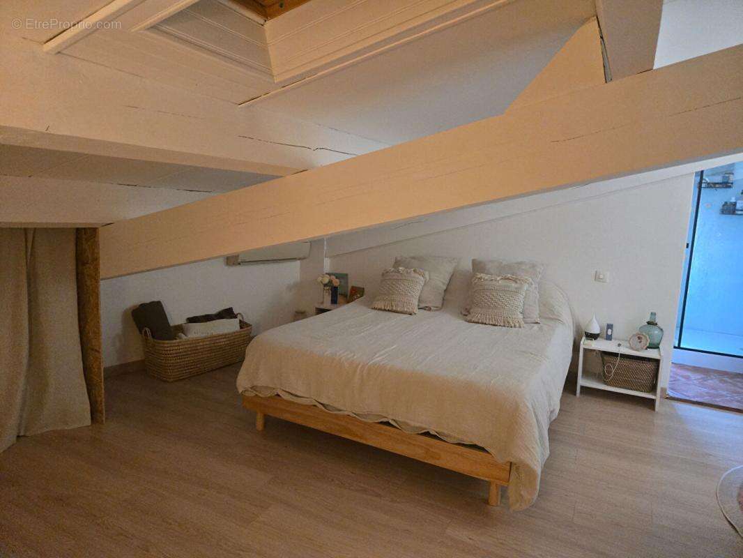 Très belle et agréable maison de village avec terrasse à LIOUC - photo 7