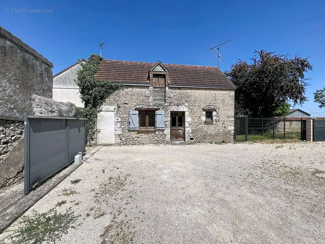 Maison à MAROLLES