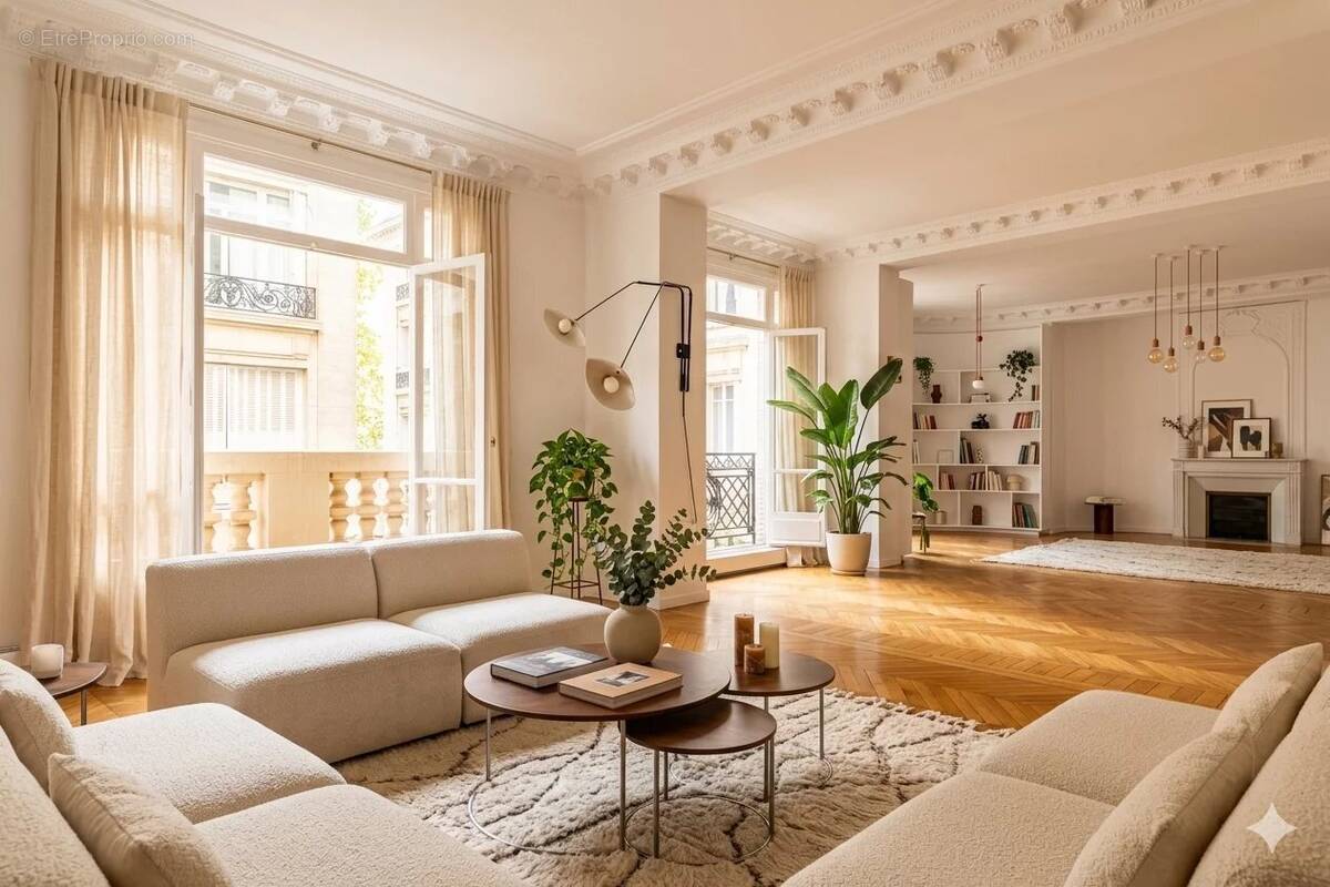Appartement à PARIS-17E