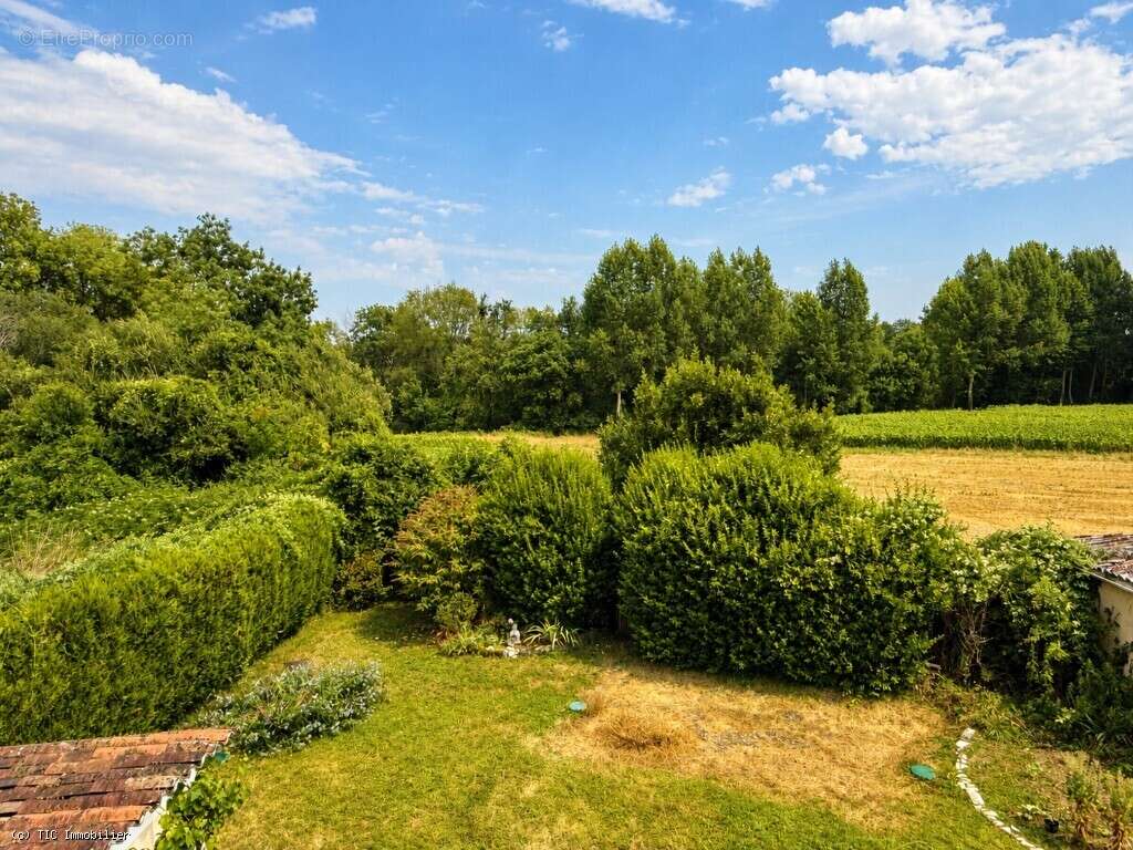 Charmante Maison En Pierre Du XIXe Siècle Avec Vue Sur La Campagne - photo 20