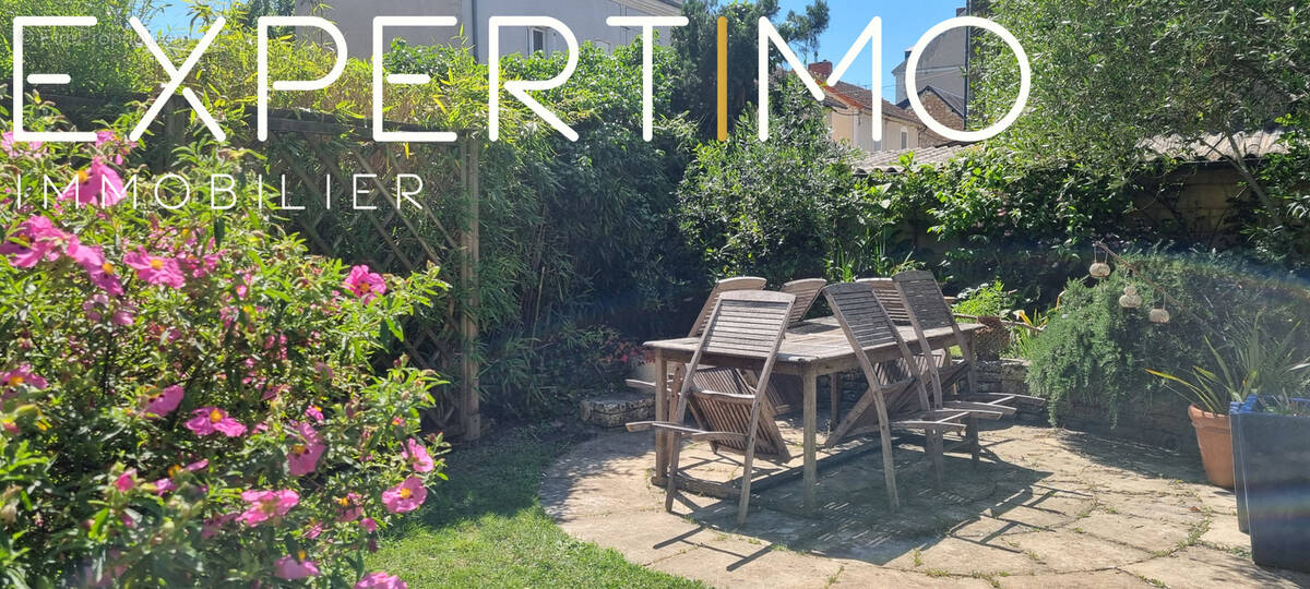 Maison à CHATELLERAULT