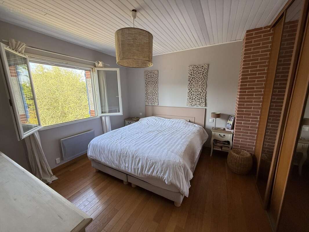 Maison 243 m² à Menville  - photo 9