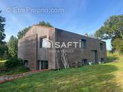 Photo 1 - Maison à SAINT-GEORGES-DE-MONTAIGU