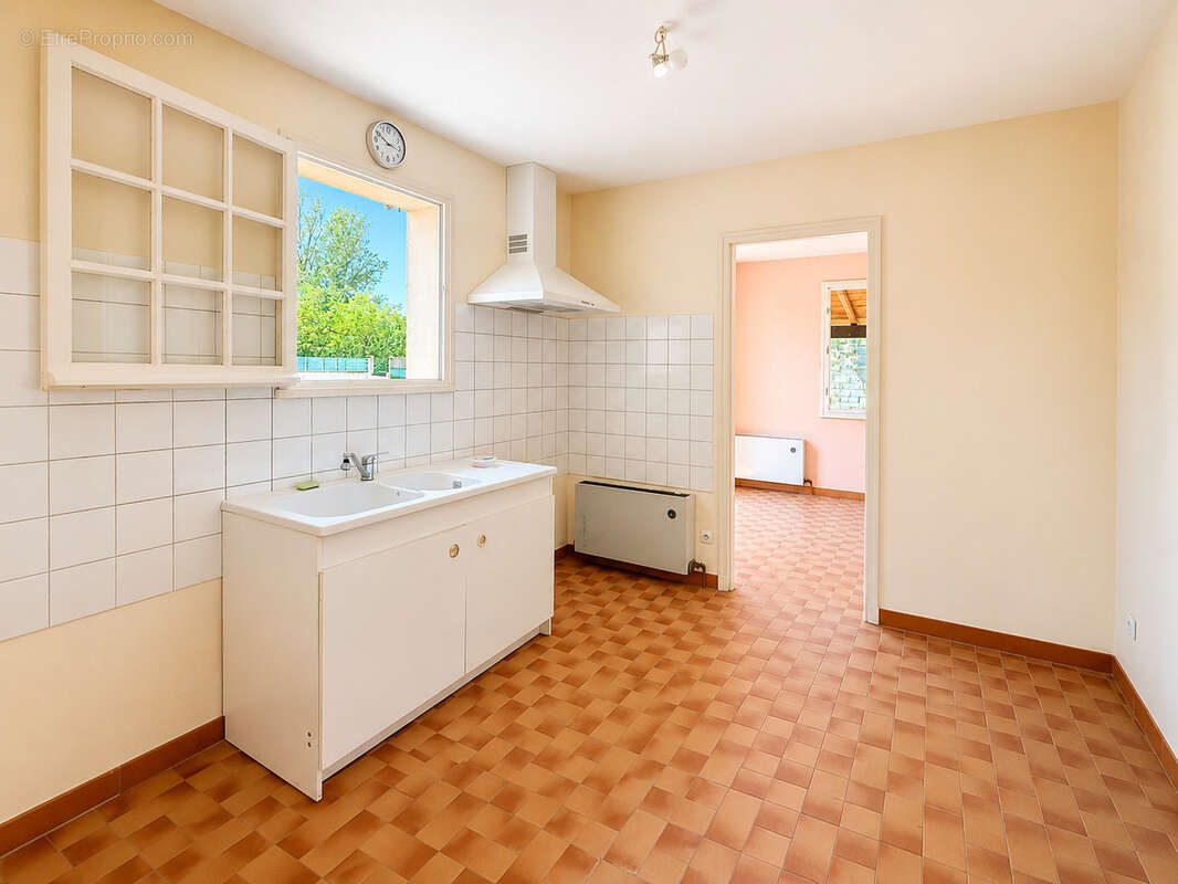 Maison 120 m² à Mondragon  - photo 4