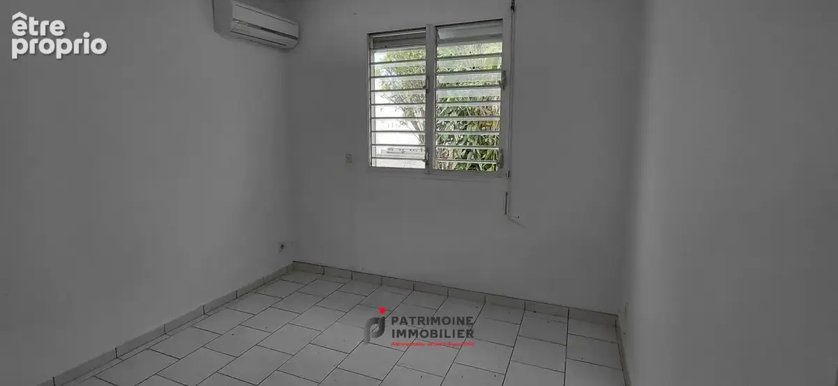 Maison de 82 m2 de type t4 a vendre a baie-mahault - photo 15