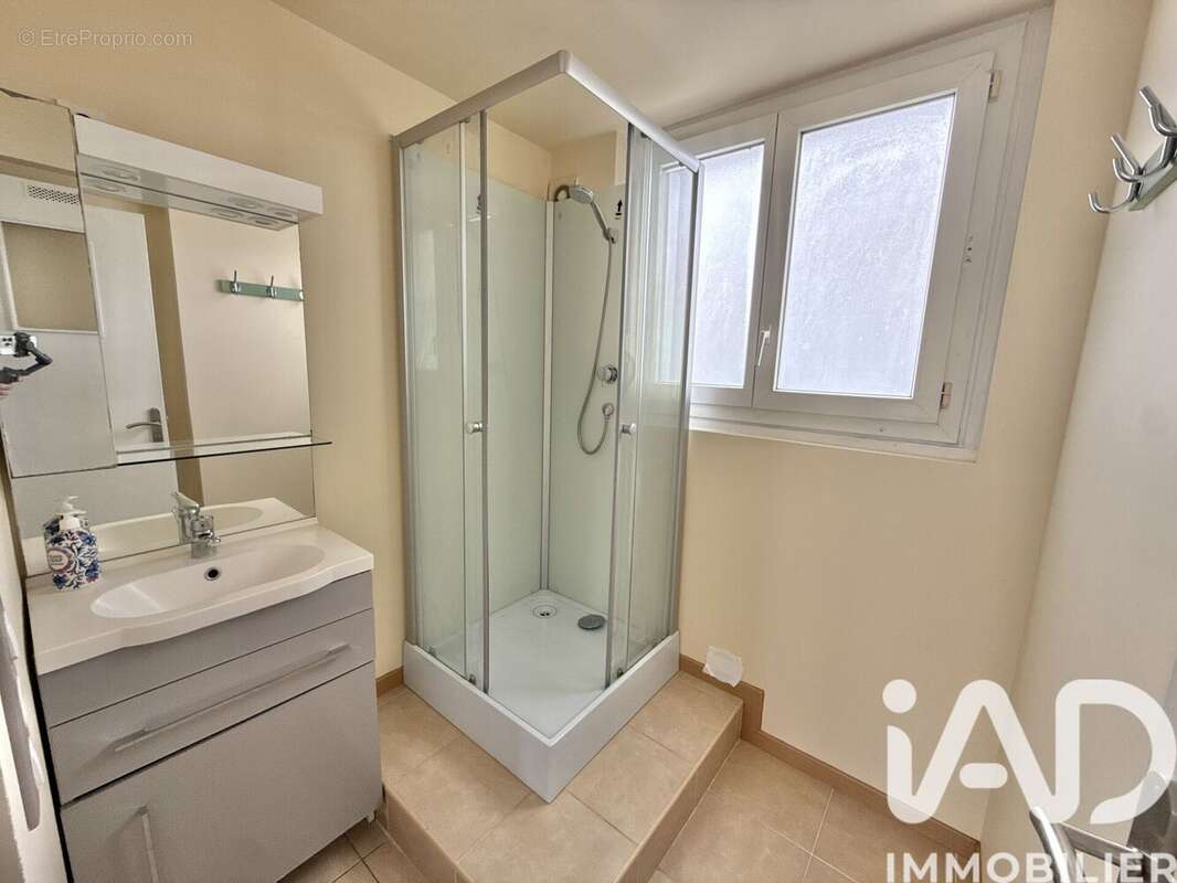 Appartement 65 m² à Saint-Maurice-D'etelan  - photo 3