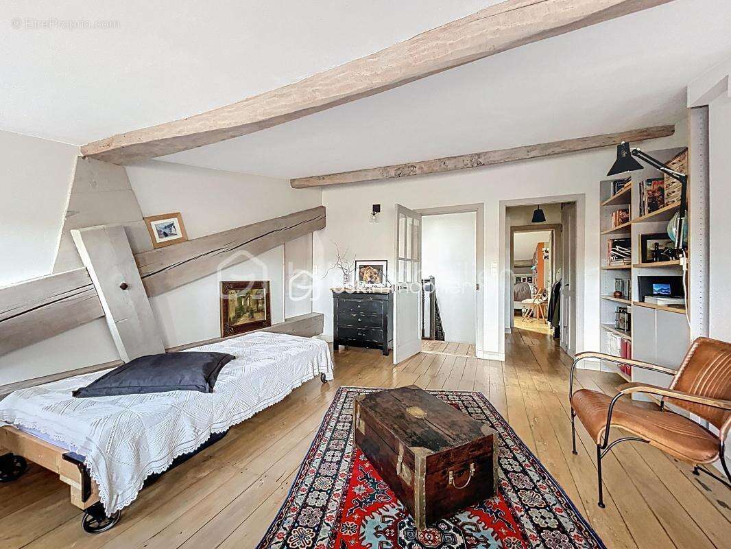 Propriété de caractère, maison 9 pièces 244 m² avec son annexe 27m² et bâtiment de 127m² - photo 25