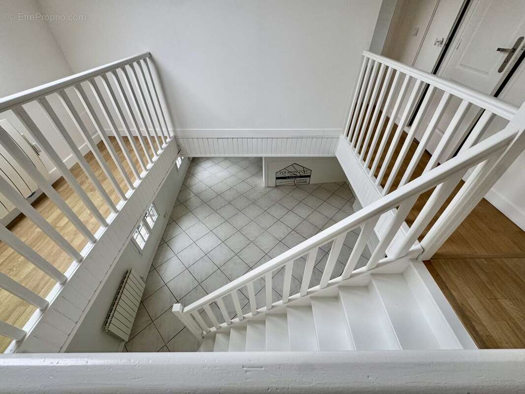 Appartement à LA CHAPELLE-EN-SERVAL