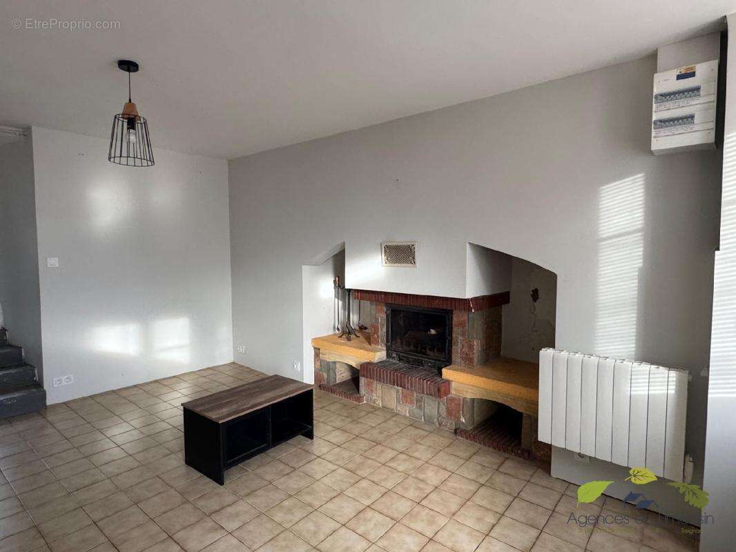 Maison à MEILHARDS