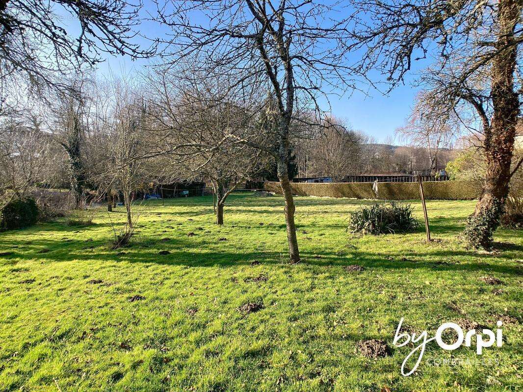 Maison à SAINT-ELOY-LES-MINES