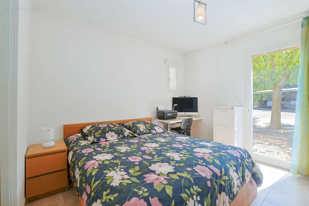 Maison à SOLLIES-TOUCAS