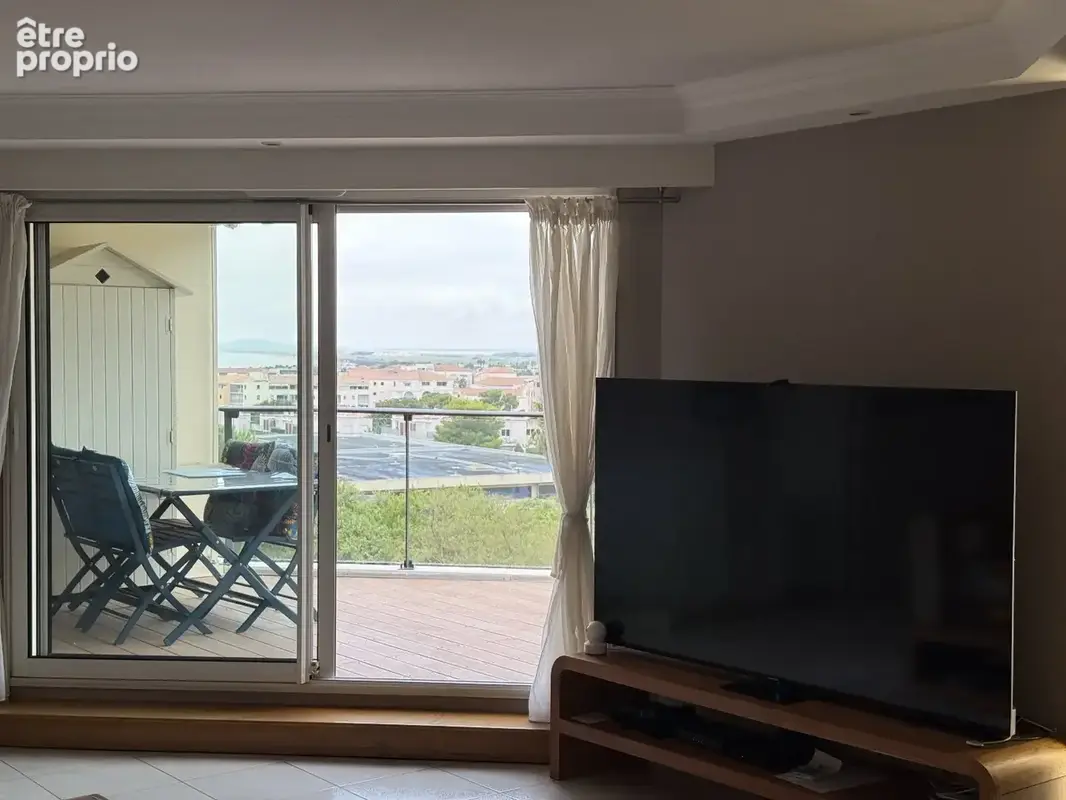 Dernier étage d'exception à la Corniche, avec 125 m² habitables, 47 m² de terrasses et une superbe vue mer. - photo 5