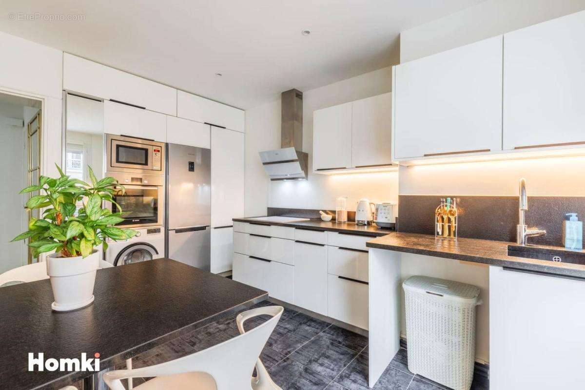 Appartement à LYON-6E