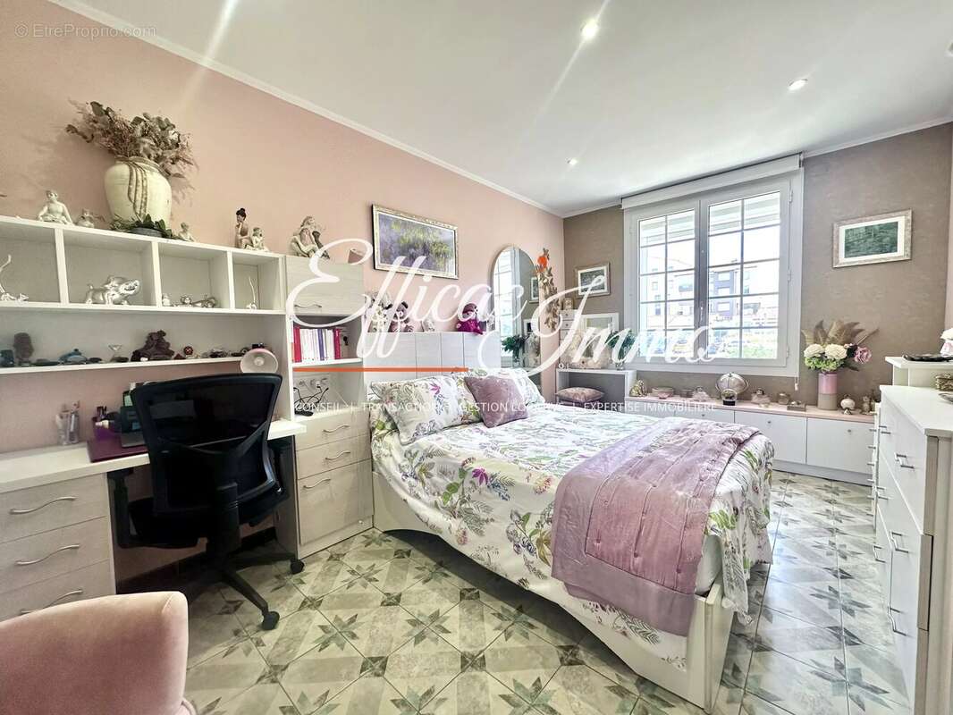 Immeuble prestige en monopropriété– Jardin constructible - photo 4